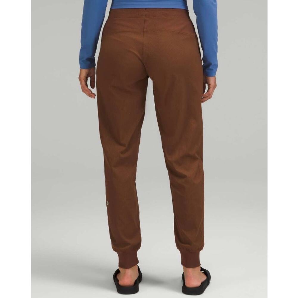 Lululemon Dance Studio Jogger – Roasted Brown – Size 6 - Picture 3 of 9
